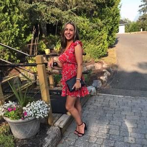 Meet your Posher, Maegan